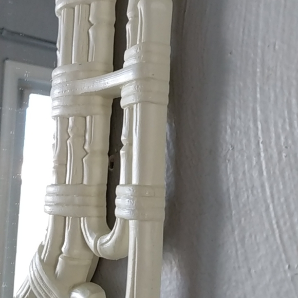 Homco white faux wicker mirror & shelf - Picture 9 of 16